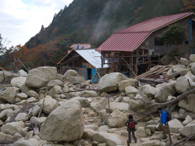 写真15 藤内小屋 写真15