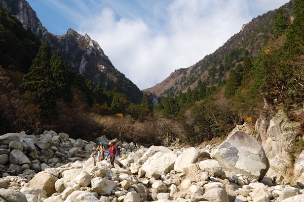 写真6 裏道 写真6