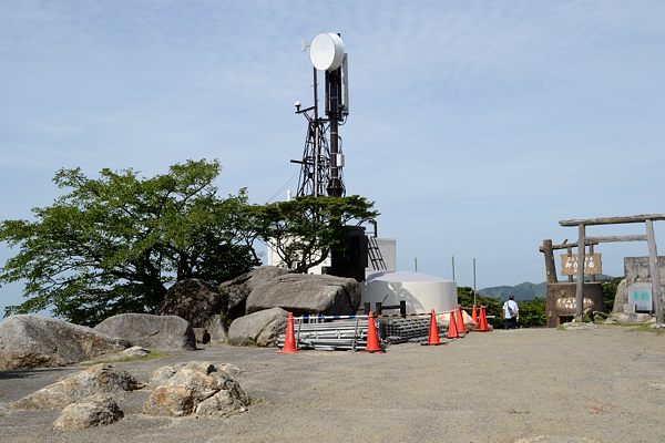 写真6 朝陽台にて 写真6