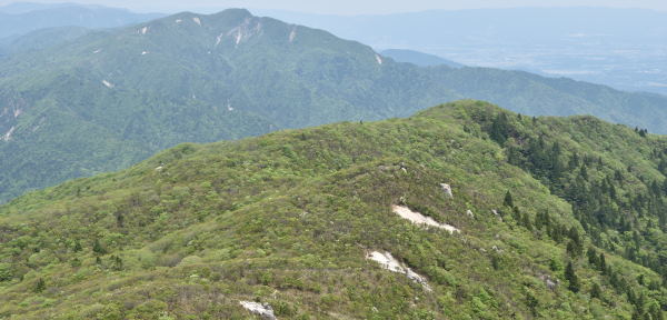 写真3 国見岳山頂から 写真3