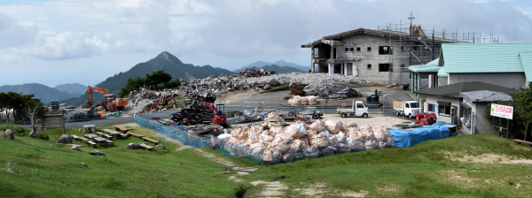 写真5 アゼリア解体工事 写真5 アゼリア解体工事