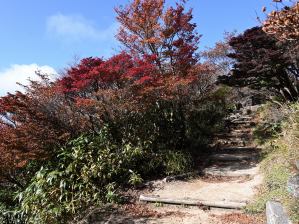 写真7 御在所岳・山頂遊歩道 写真7 御在所岳・山頂遊歩道