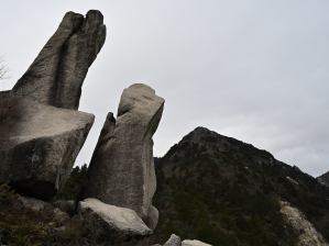 写真7 立岩にて 写真7 立岩にて