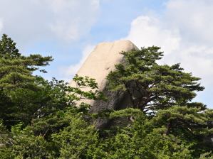 写真4 オバレ石 写真4 オバレ石