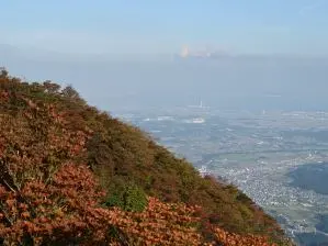 写真1 御在所岳・朝陽台にて 写真1 御在所岳・朝陽台にて